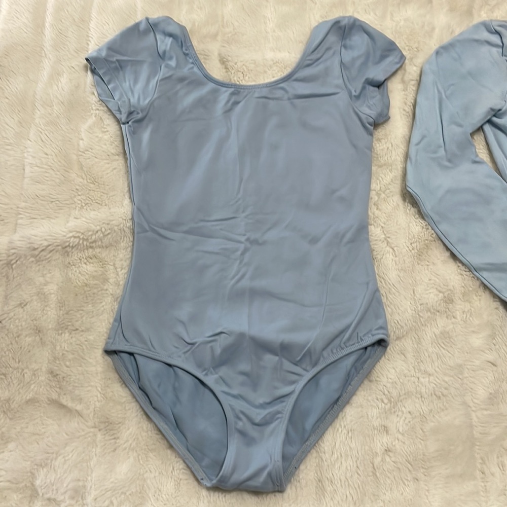 Leotards - Picture 2 of 3